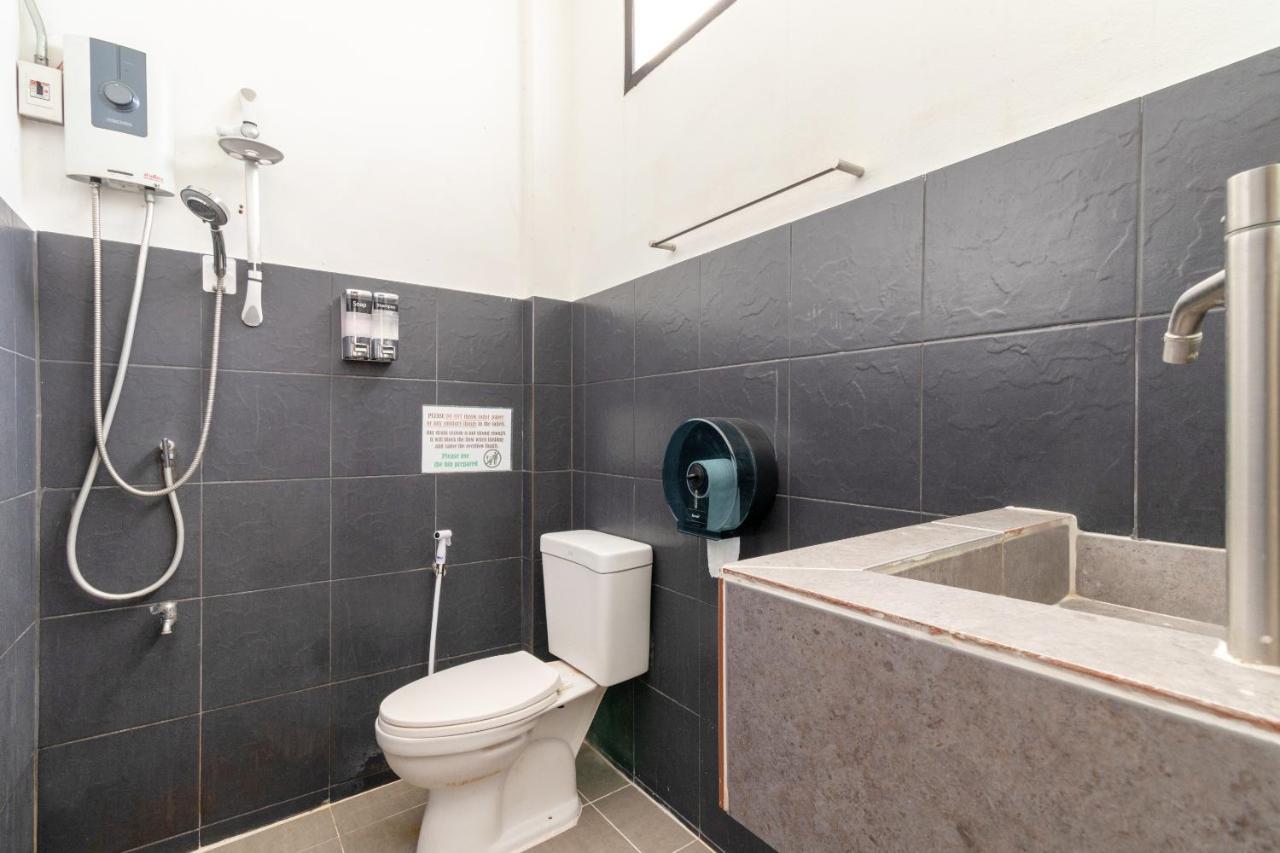 Oyo 677 Le Loftel Hostel Čiang Mai Exteriér fotografie