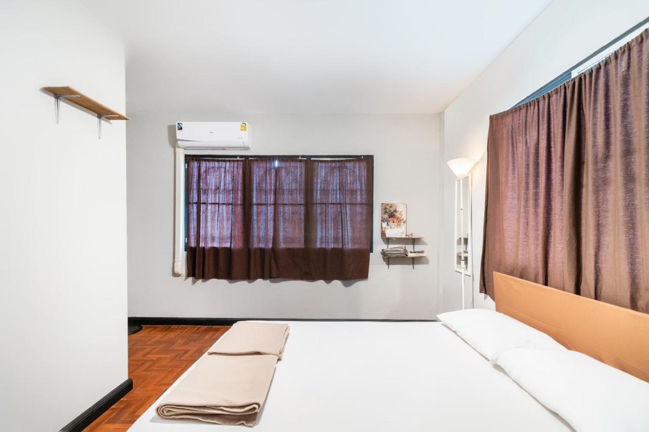 Oyo 677 Le Loftel Hostel Čiang Mai Exteriér fotografie