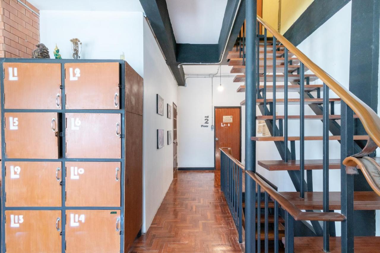 Oyo 677 Le Loftel Hostel Čiang Mai Exteriér fotografie